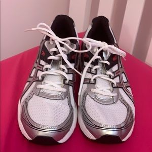 ASICS size 9.5 white sneakers